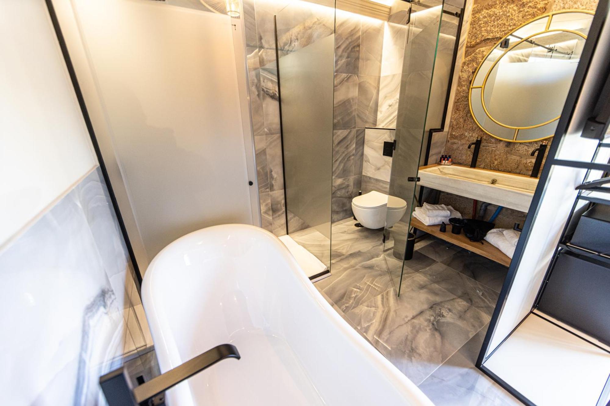 Hospedium Hotel Barometro De 卡马里纳斯 外观 照片