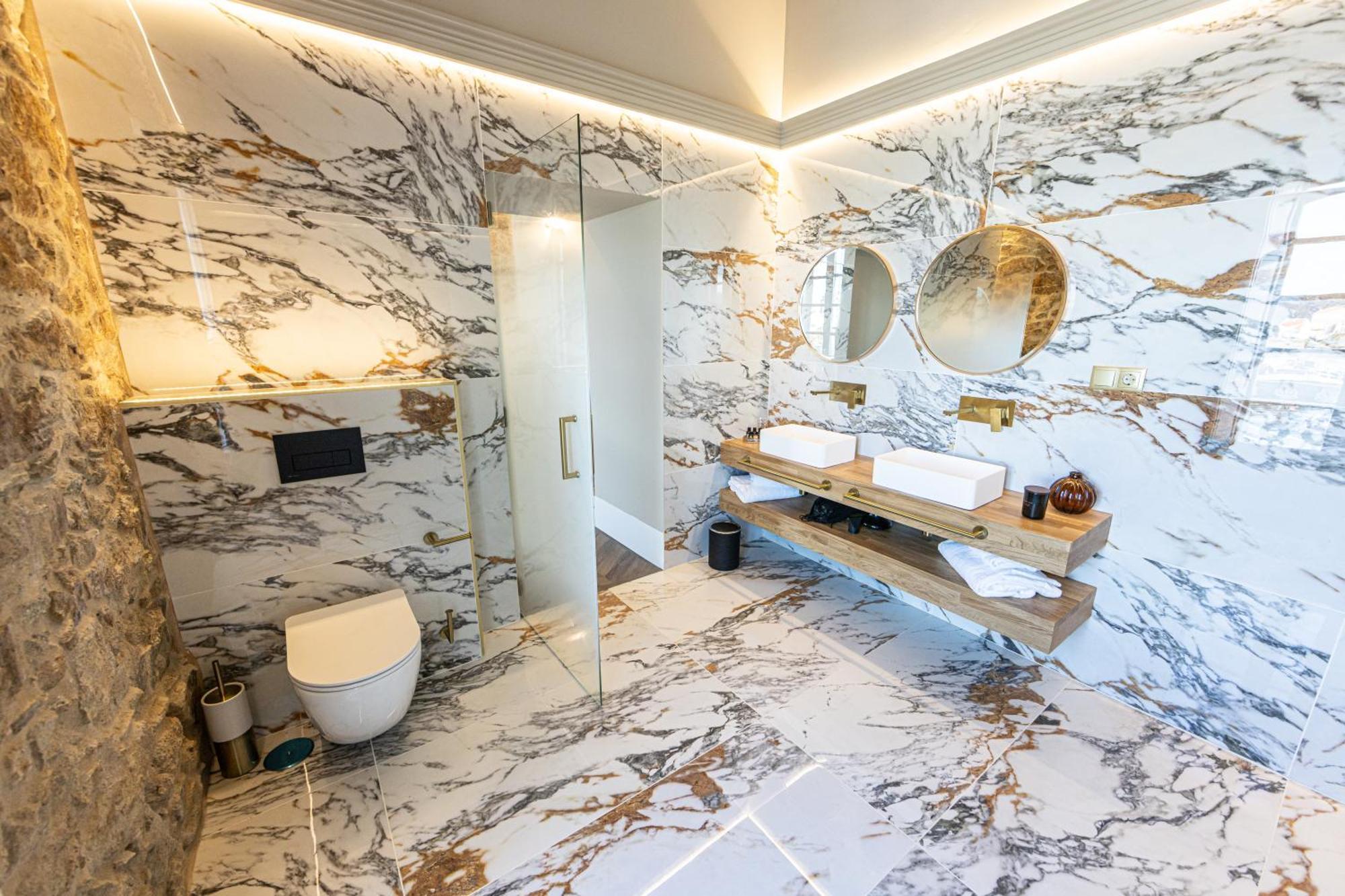 Hospedium Hotel Barometro De 卡马里纳斯 外观 照片
